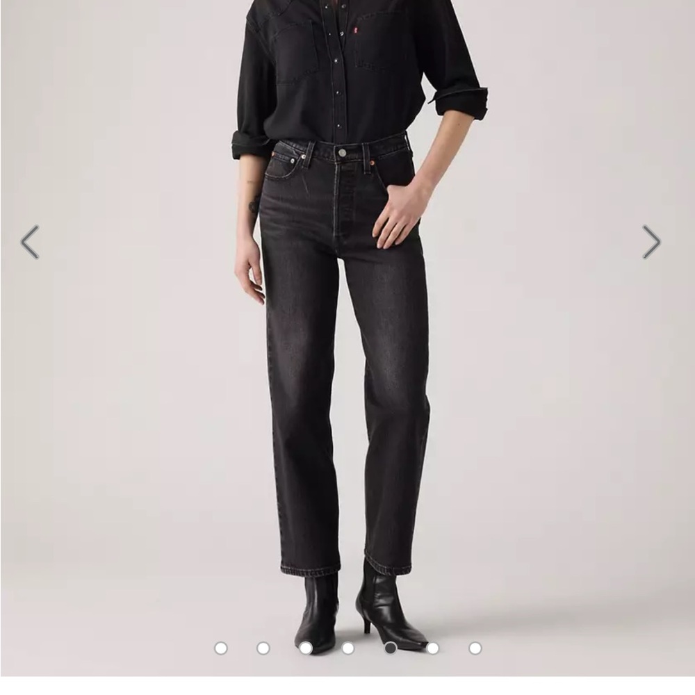 Levi's Ribcage Straight Ankle Jeans in Grey